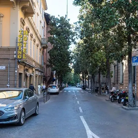 Pensionat Due Torri 1 Luxury Palace- Bedinbolognacentro